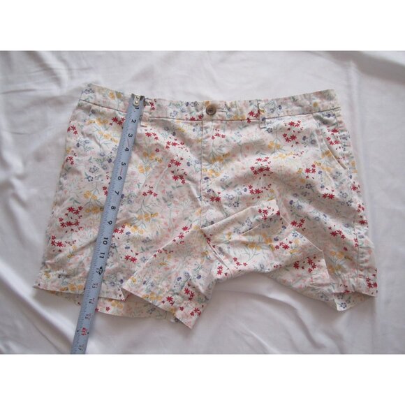 Women's Old Navy Floral Print Shorts Sz 12 (WP311) - Picture 3 of 9